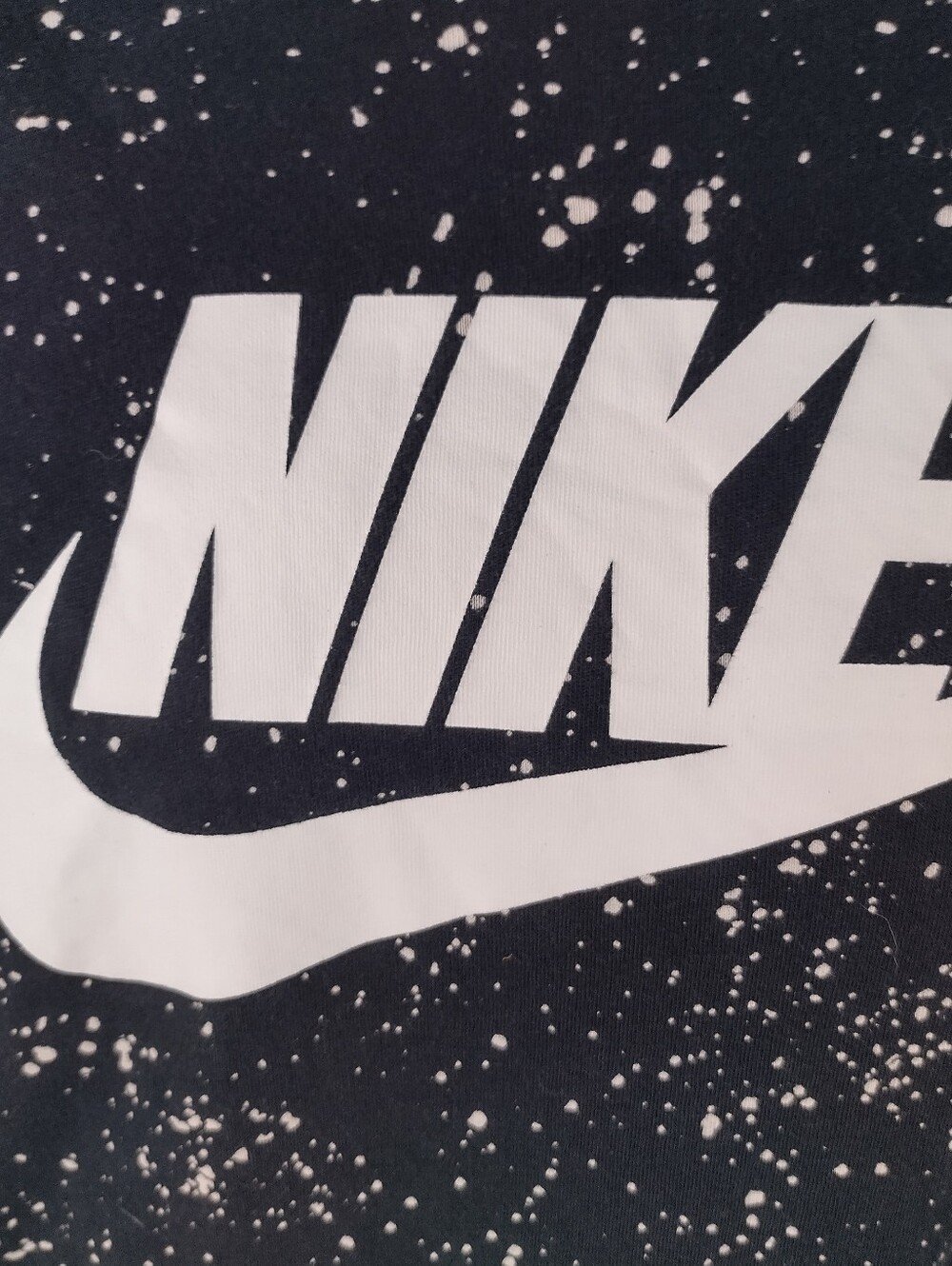 Nike Men's Size XL Spatted Mess Design Big Swoosh Shirt Casual Wear - Picture 4 of 9